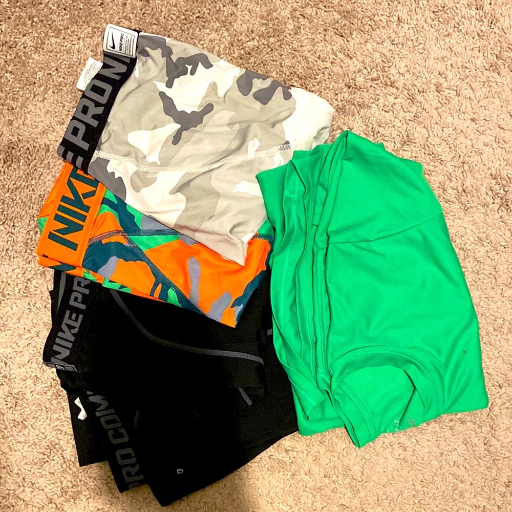 NWOT Nike compression leggings